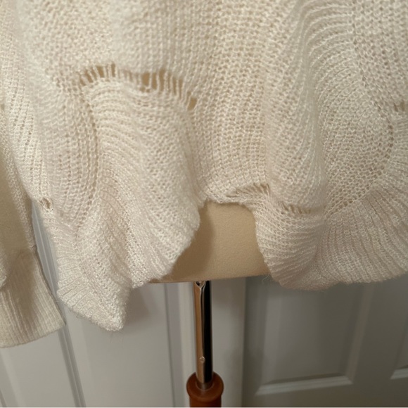 FATE Off White Scalloped Hem Sweater - Picture 3 of 4